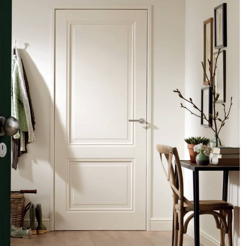 classic-white-sneek