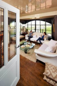 classic-white-veere-met-satijn-facetglas
