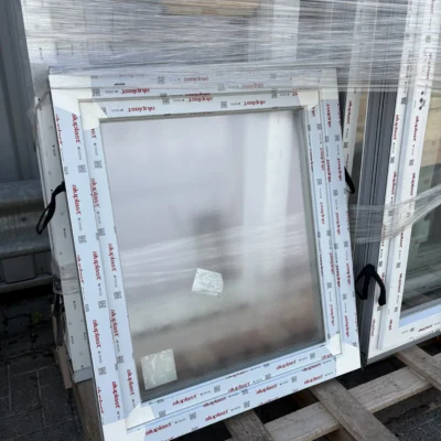 Kiep raam 900x1040 dubbelzijdig met houtnerf